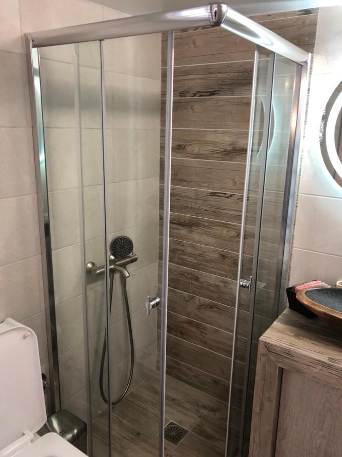 Apartamento Μία Γκαρσονιέρα Με Γούστο Για Επισκέπτες Με Άποψη Atenas Exterior foto